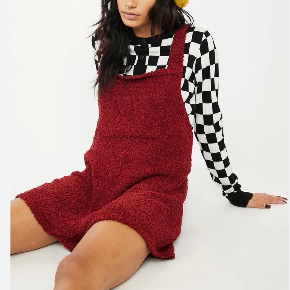 Blue Blush‎ Red Sherpa Romper Size S